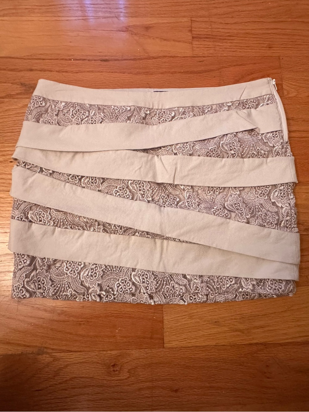 bebe Cream Lace-Trim Mini Skirt